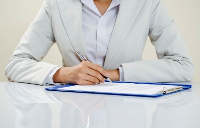 How to Start a Small Writing Business Successfully in 2022