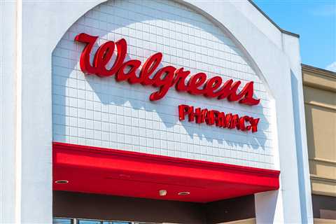 Is There Still Hope for Walgreens’ 9% Dividend Yield?