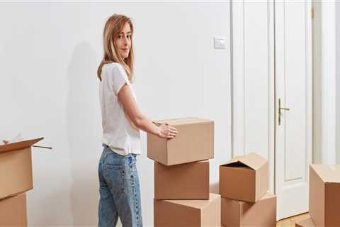 Essential Home Selling Tips Before Packing Up and Relocating